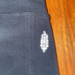 🧘NWOT FP Movement by Free People yoga leggings with wrap around straps